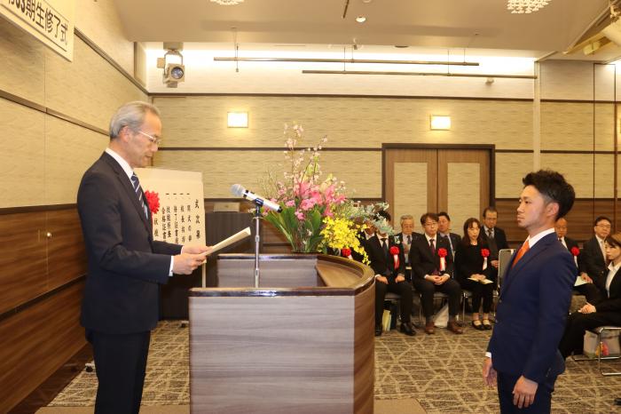 愛知県技能士会連合会会長賞　　　　　　　　　　　　　　　　　善勝㈲　吉田孝一さん