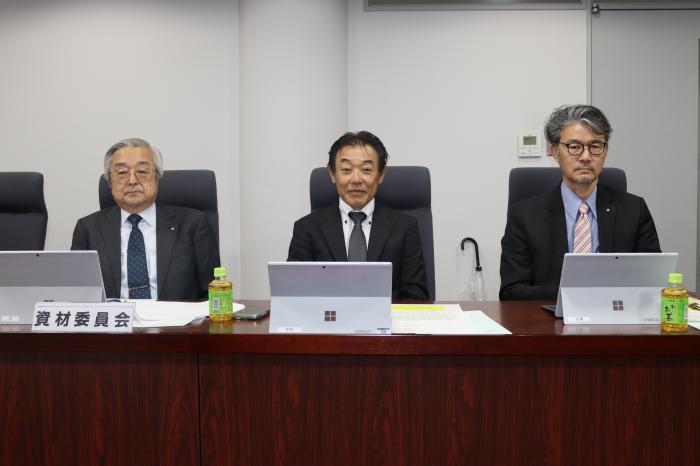 総務委員会